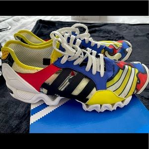 Adidas Sneakers